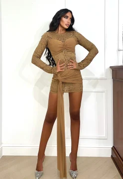 Best Abito in pizzo con fusciacca Abiti