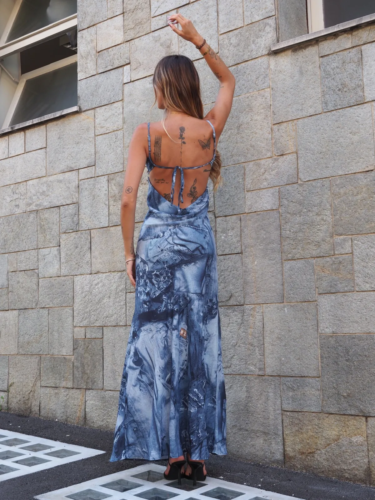 Online Abito jeans con spille Abiti