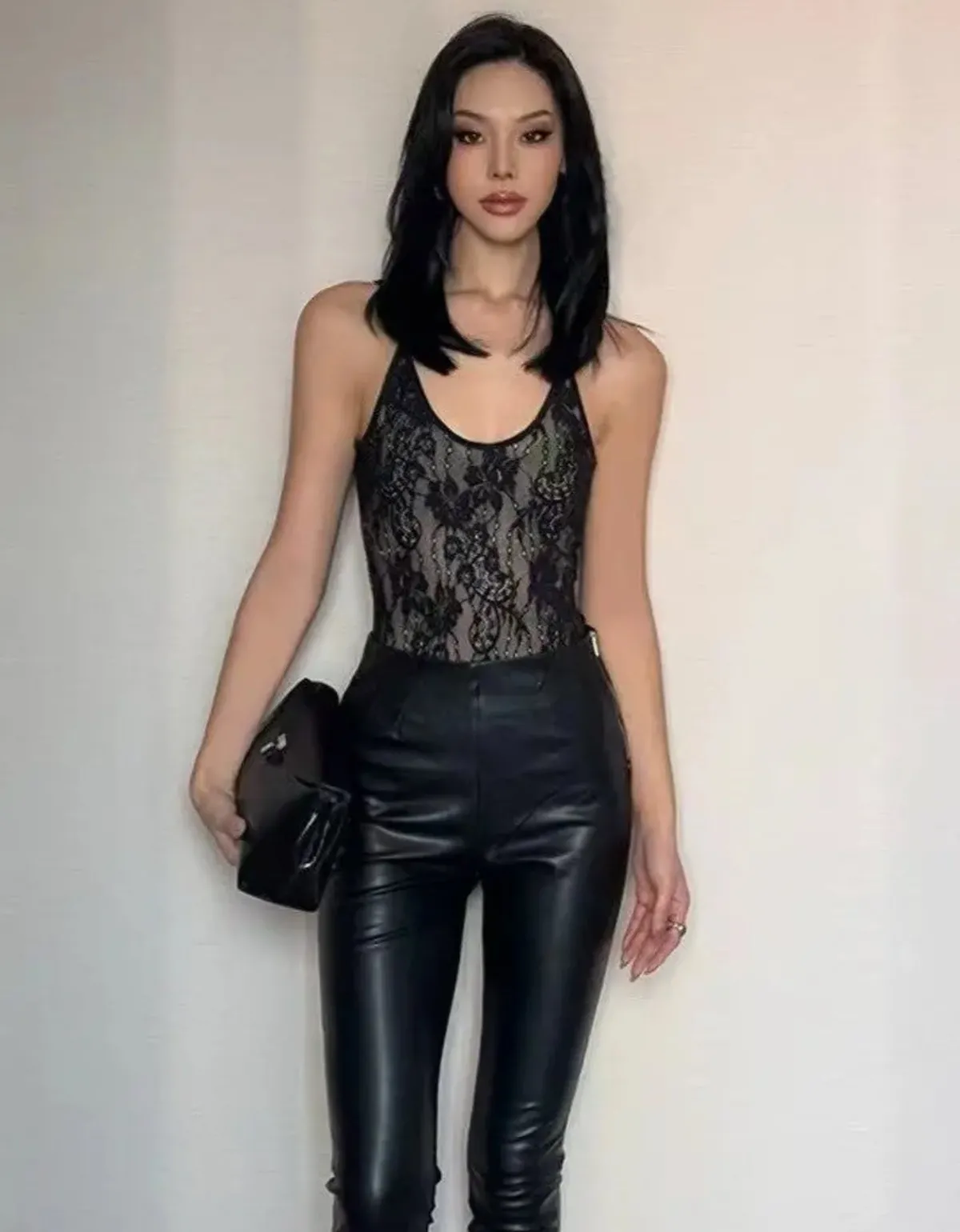 Clearance Body in pizzo Body