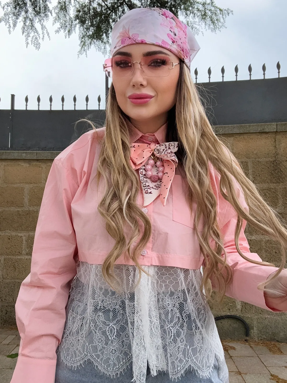 New Camicia rosa con pizzo bianco Bluse & Top