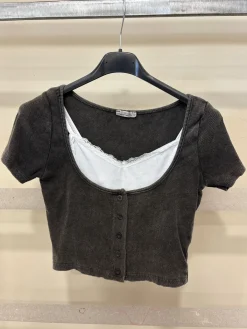 Best Maglia grigio scuro con canotta Bluse & Top