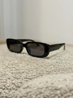 Sale Occhiale nero basic Occhiali