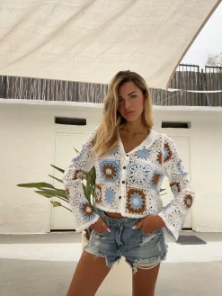 Discount Short denim chiaro con strappini Pantaloni