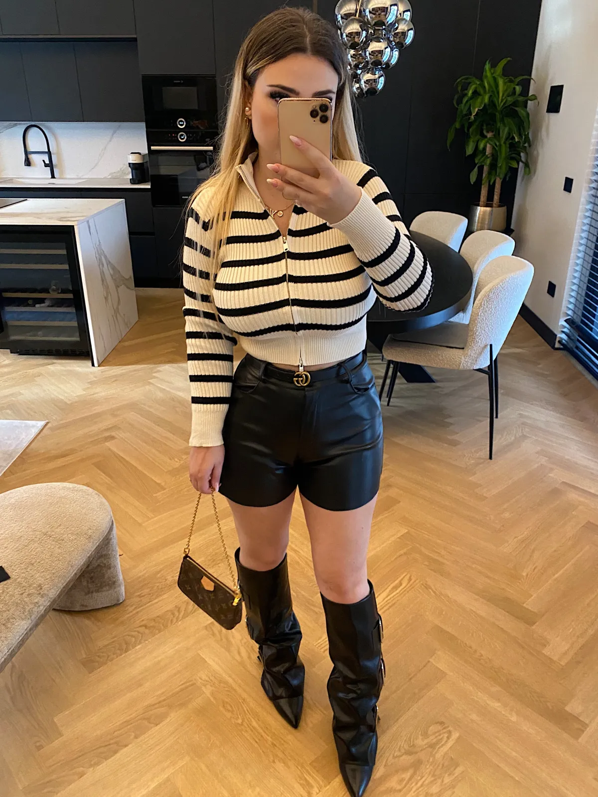 Hot Short ecopelle nero Pantaloni