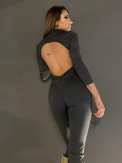 Outlet Tuta in lycra grigia schiena aperta e catenina Completi & Tute